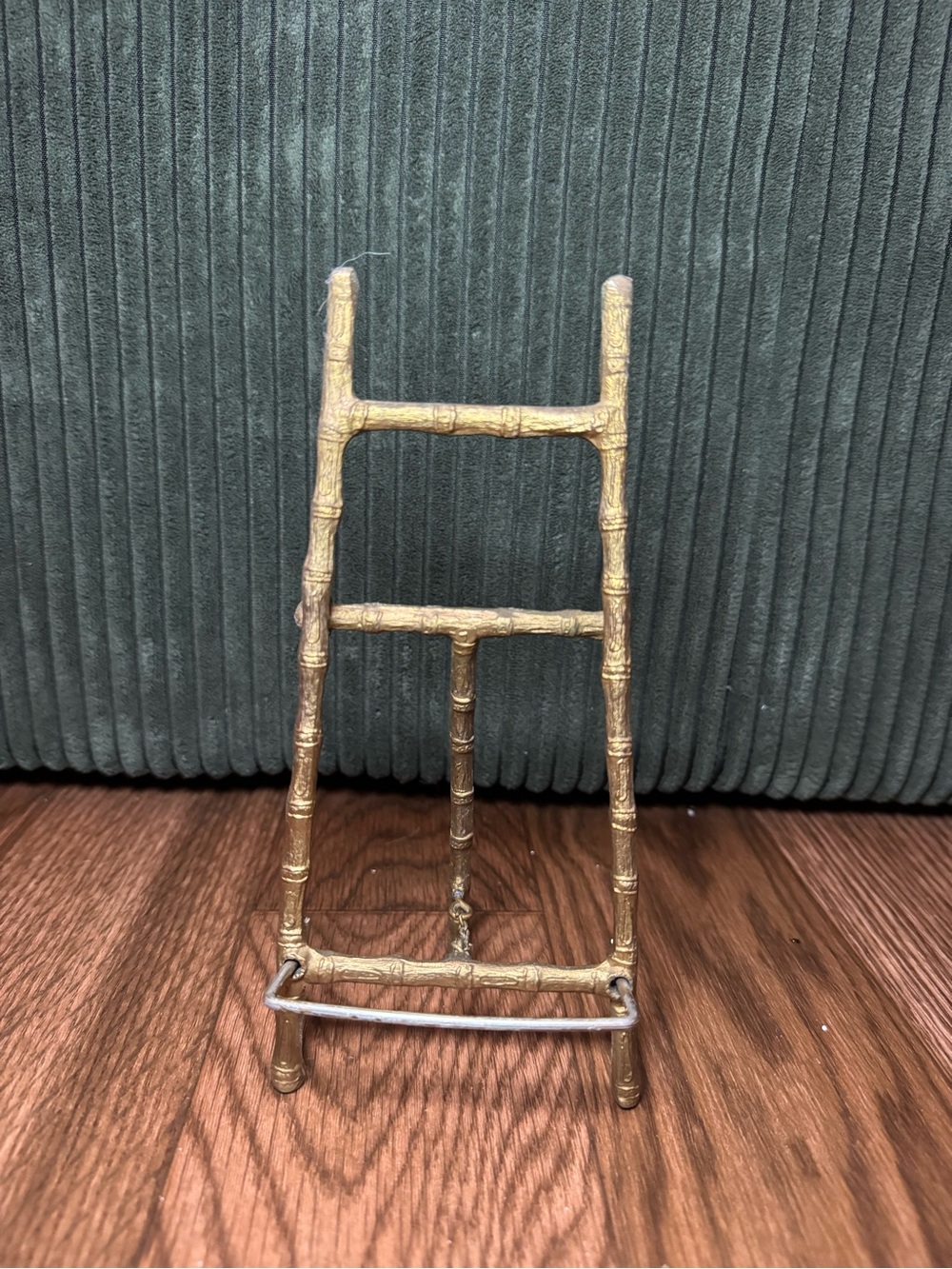 Brass Toned Bamboo-Style Mini Display Easel